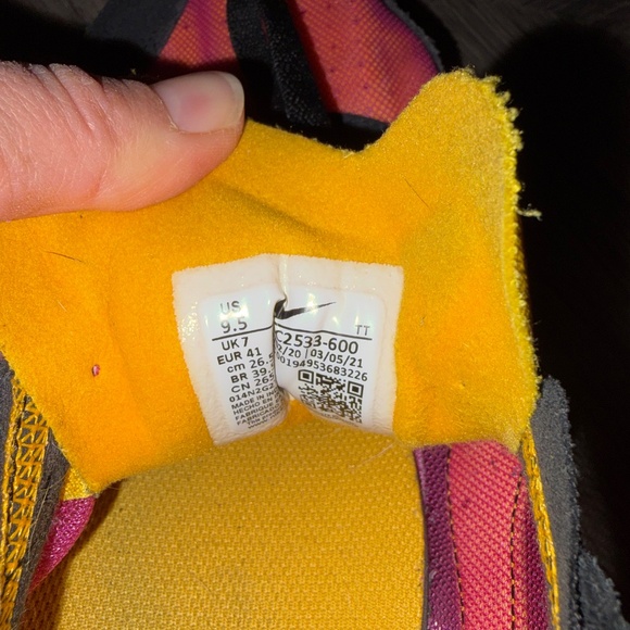 Nike Waffle 1 Women's Active Fuchsia/Black /Gold (9.5M) - Picture 4 of 4